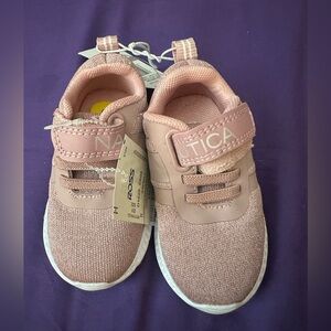 NWT Nautica Girls Pink Towhee Sneaker w/ Velcro Strap, size 5